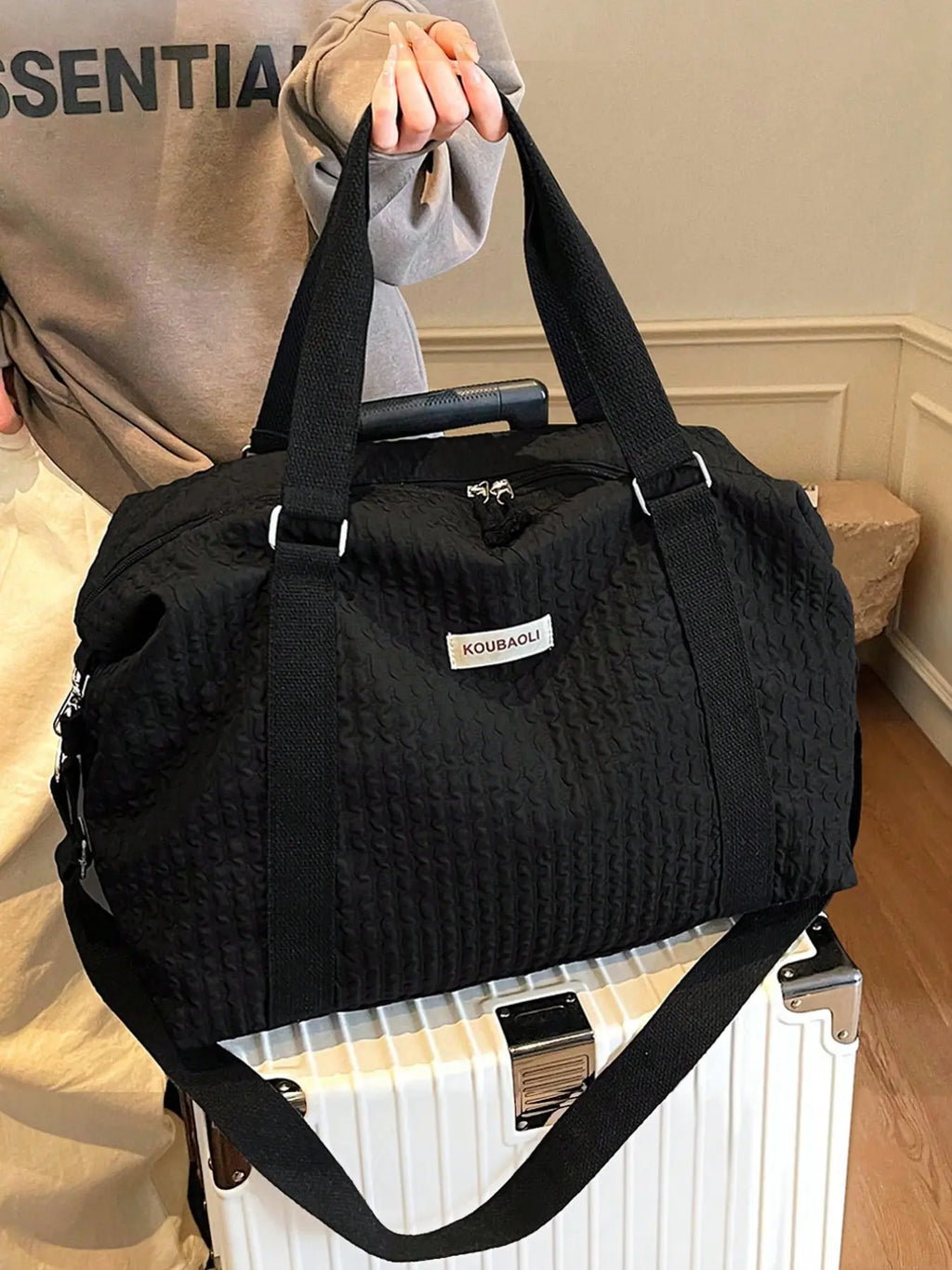 Large Capacity Foldable Lightweight Durable Travel Bag, Fashionable Duffel Bag, Travel Duffle Bag, Fashion Handbag for Women, Ideal for Gym Sports and Holiday Trips, Travel Duffels, Travel Duffel Bags